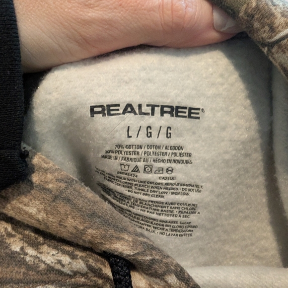 Realtree Camouflage Hoodie Size Large - Picture 9 of 9